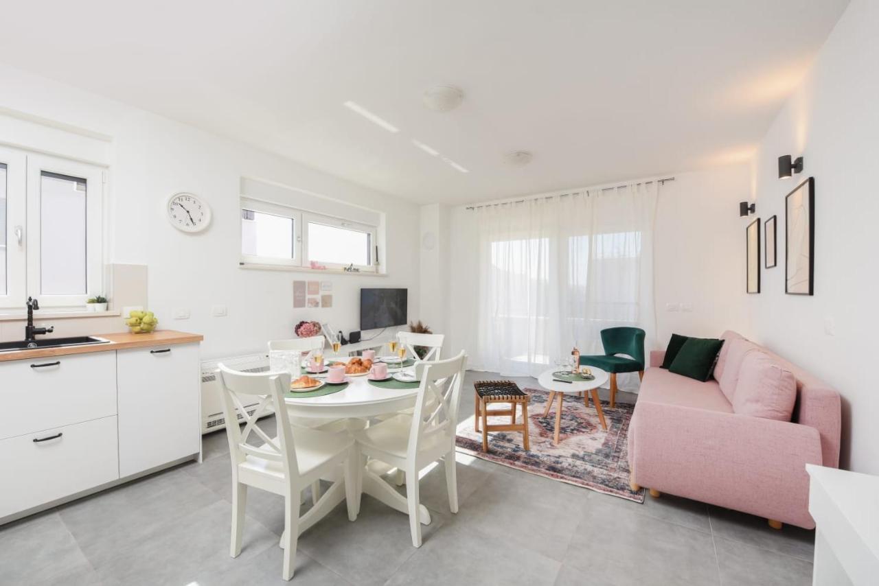 Ferienwohnung Novi Apartman Franka Zadar Exterior foto
