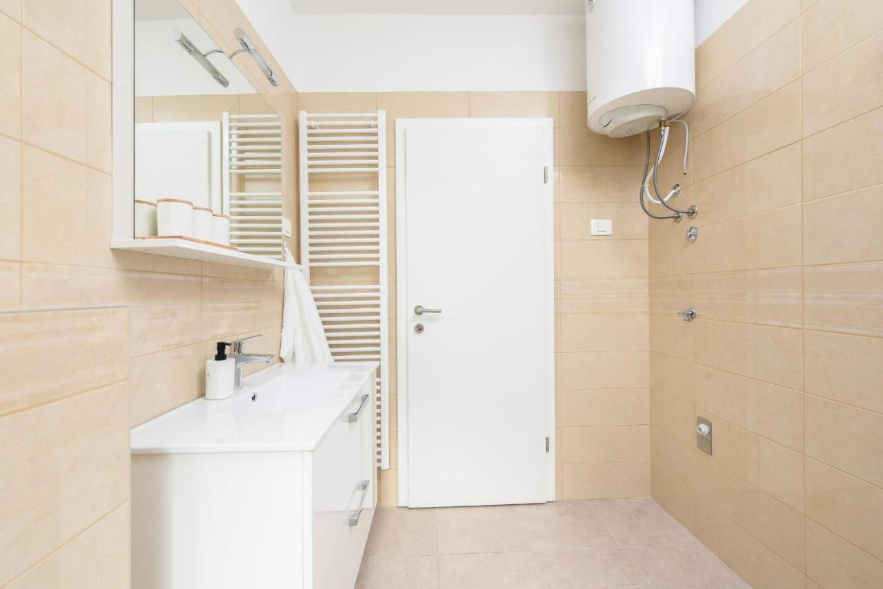 Ferienwohnung Novi Apartman Franka Zadar Exterior foto