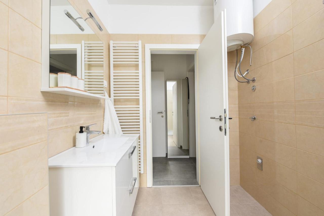 Ferienwohnung Novi Apartman Franka Zadar Exterior foto